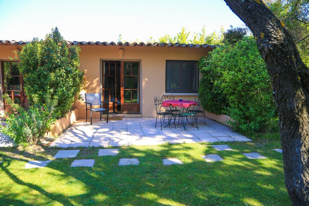 Bed and Breakfast Mas La Provence Л'Иль-сюр-ла-Сорг Экстерьер фото